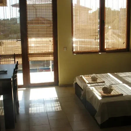 Akshaena Apartahotel 3*